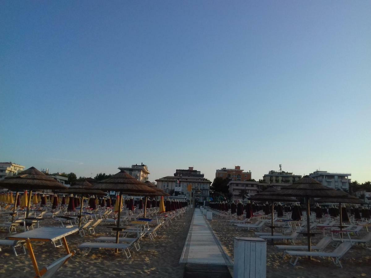 Residence Edera Rimini Exterior photo